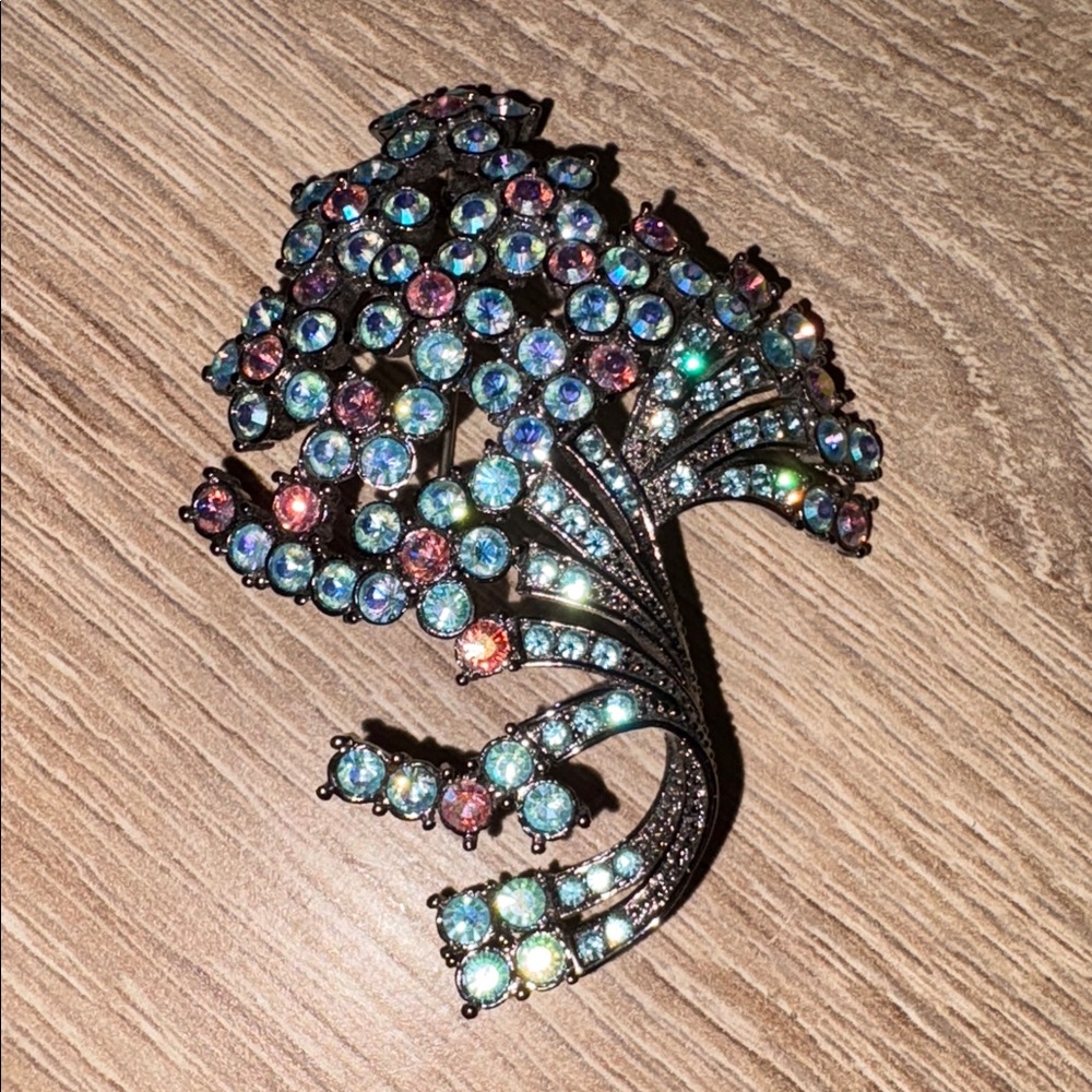 Vintage Butler Swarovski Crystal Brooch gunmetal tone